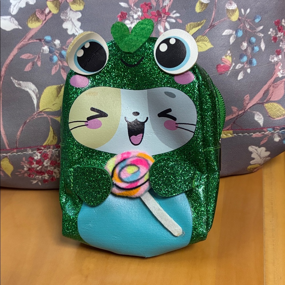 Claire's Glittery Green Frog Pouch